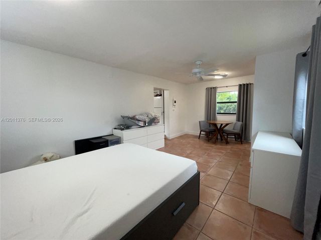 2342 SW 128th Ave 1, Miami, FL 33175