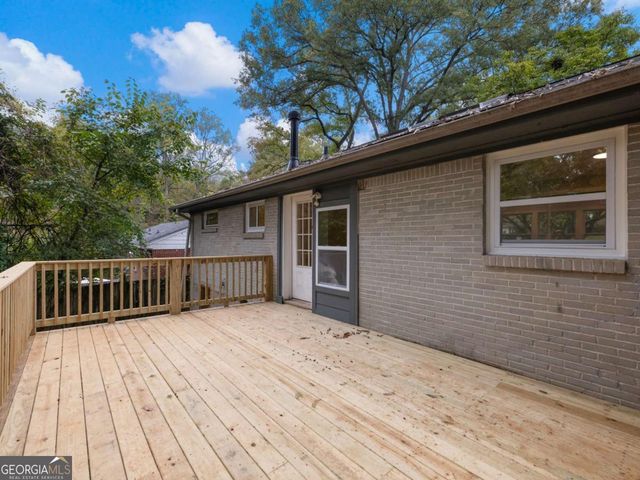 2010 Briar Creek Court NE, Conyers, GA 30012