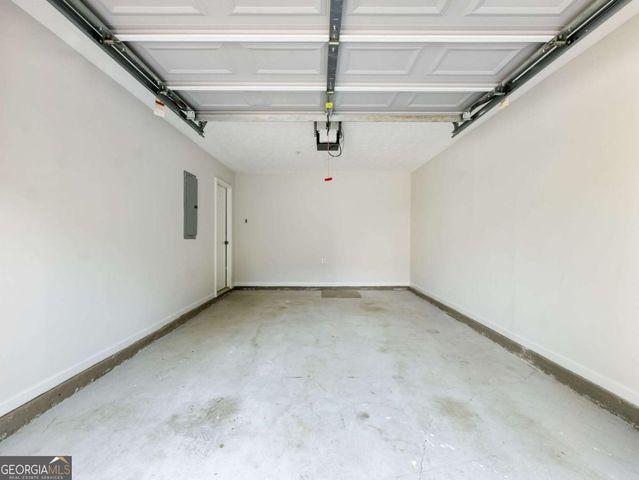 2010 Briar Creek Court NE, Conyers, GA 30012