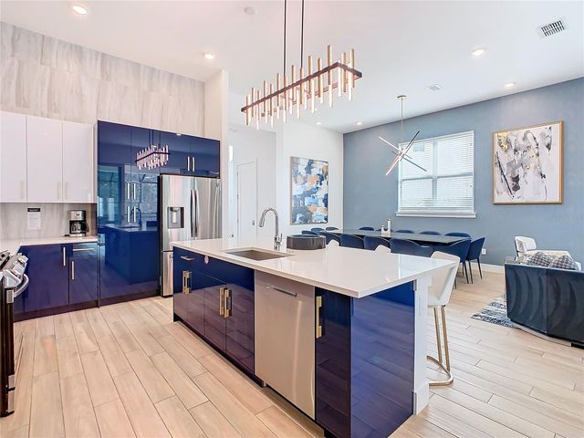 2125 PINE OAK LOOP, Davenport, FL 33837