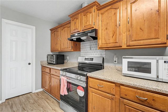 303 E Post Road, Rogers, AR 72758