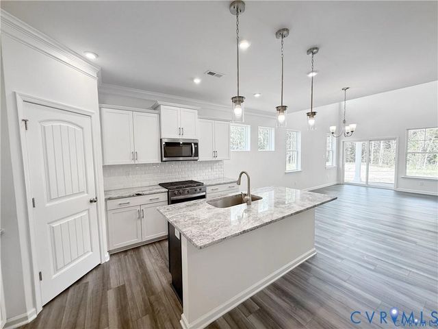 6401 Lila Crest Ln, Chesterfield, VA 23112