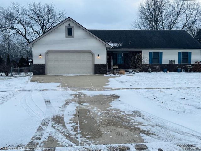 412 Rosette Street, Holly, MI 48442