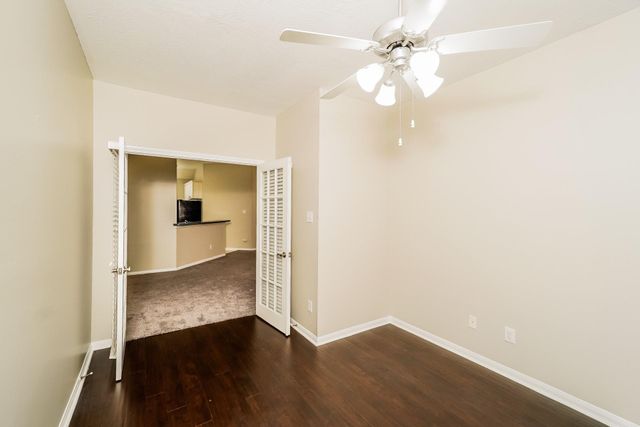 323 Diamond Bay Drive, Dickinson, TX 77539