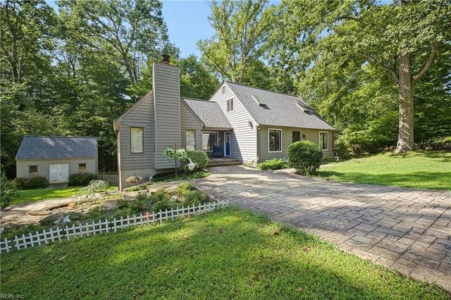 6 Foxcroft RD, Williamsburg, VA 23188