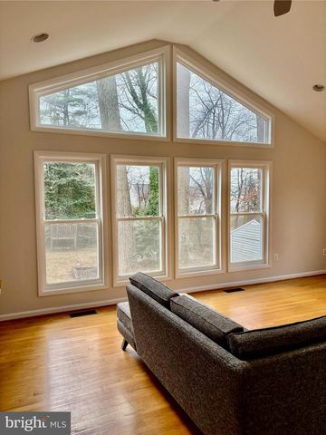 7013 KENFIG PL, Falls Church, VA 22042