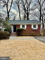 7013 KENFIG PL, Falls Church, VA 22042