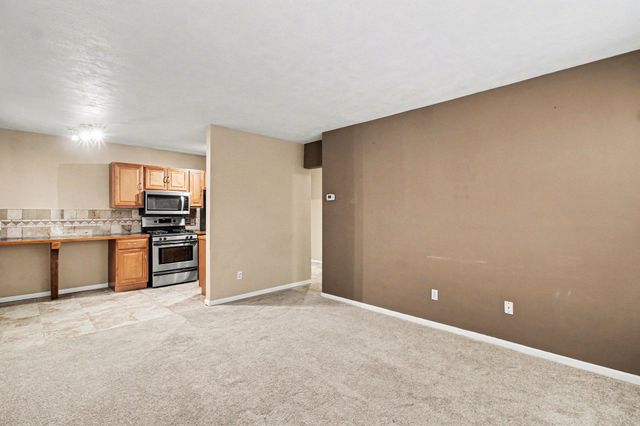 3237 15th Avenue S 15, Minneapolis, MN 55407