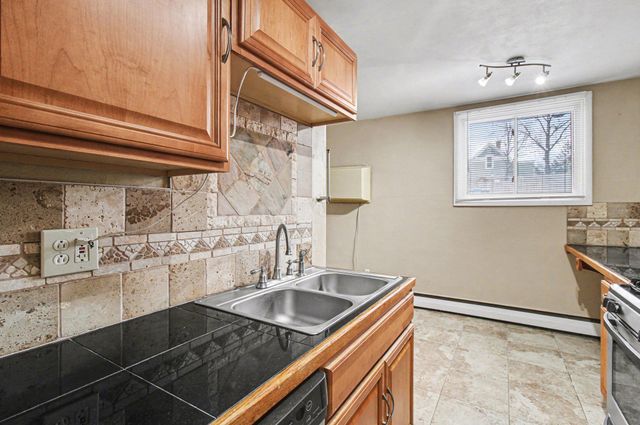 3237 15th Avenue S 15, Minneapolis, MN 55407