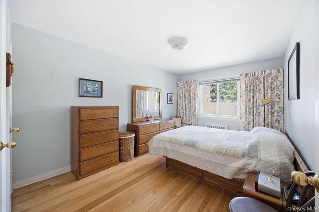 66-15 Gray Street, Middle Village, NY 11379