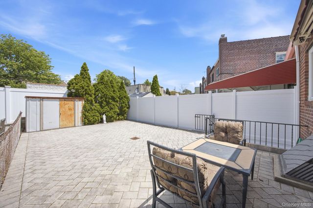 66-15 Gray Street, Middle Village, NY 11379