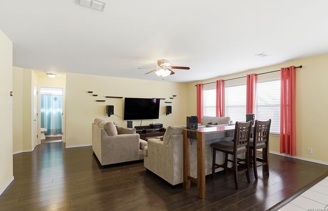 1341 Leopard Hunt, San Antonio, TX 78251