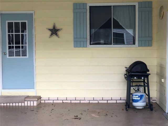 25045 PINE HILL, Leesburg, FL 34748