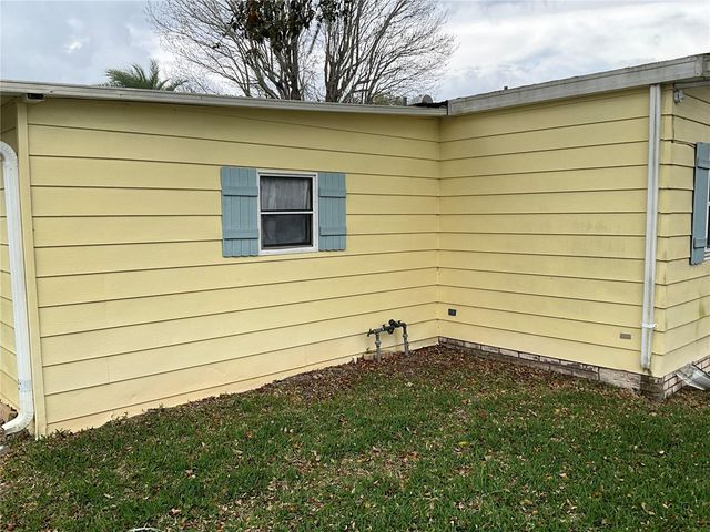 25045 PINE HILL, Leesburg, FL 34748