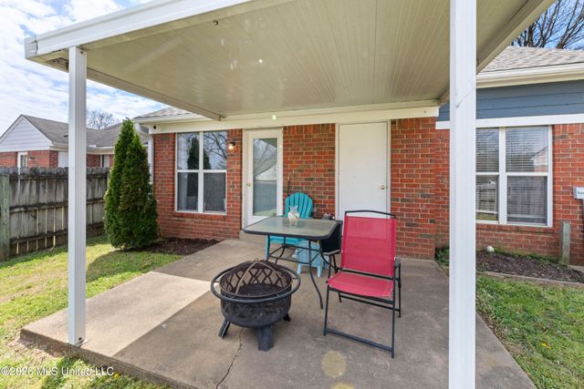 5348 W Payton Drive, Southaven, MS 38671