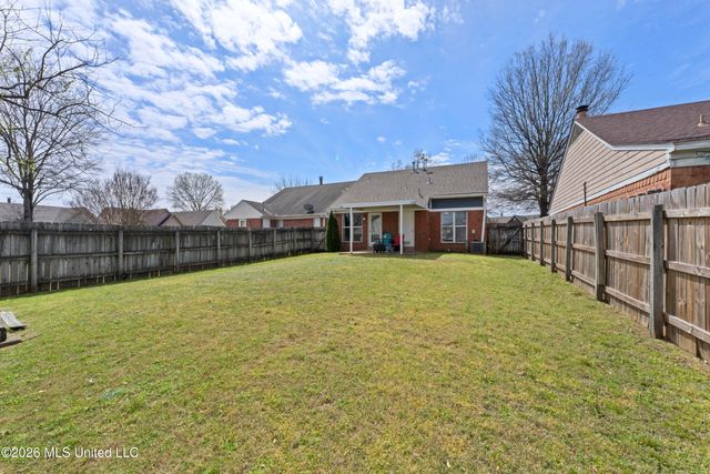 5348 W Payton Drive, Southaven, MS 38671