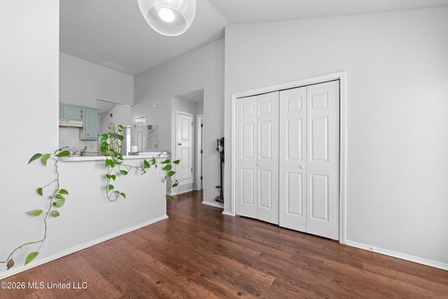 5348 W Payton Drive, Southaven, MS 38671