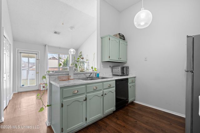 5348 W Payton Drive, Southaven, MS 38671