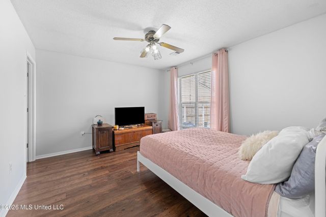 5348 W Payton Drive, Southaven, MS 38671