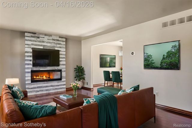 43603 Emrick Drive, Canton Charter Township, MI 48187