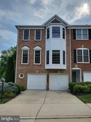 9280 LAUREL RIDGE CROSSING RD, Lorton, VA 22079