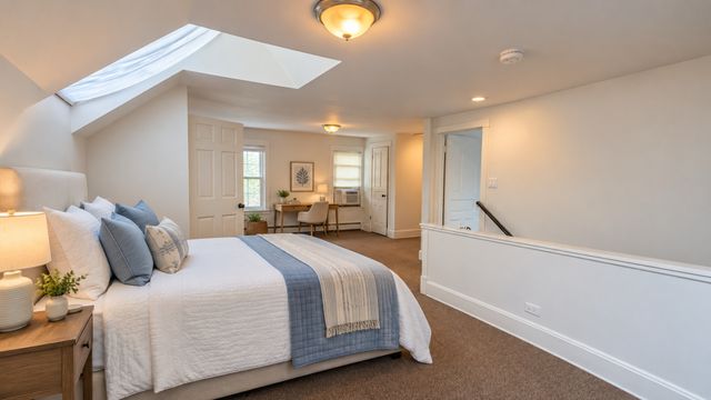1018 Oakwood Avenue, Wilmette, IL 60091