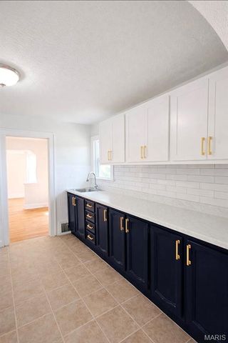 3207 Elsworth pl Place, Bel Ridge, MO 63121