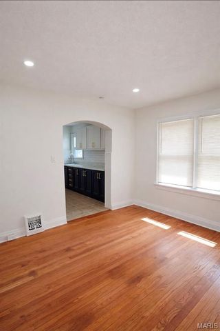 3207 Elsworth pl Place, Bel Ridge, MO 63121