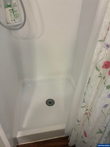 1045 Cardinal St NW, Salem, OR 97304