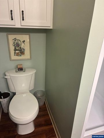 1045 Cardinal St NW, Salem, OR 97304