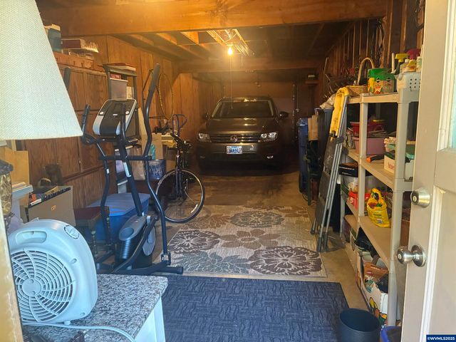 1045 Cardinal St NW, Salem, OR 97304
