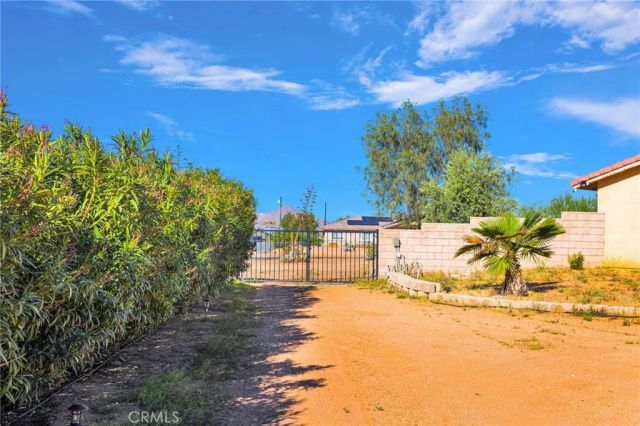 16535 Candlewood, Apple Valley, CA 92307