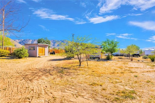 16535 Candlewood, Apple Valley, CA 92307