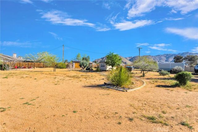 16535 Candlewood, Apple Valley, CA 92307