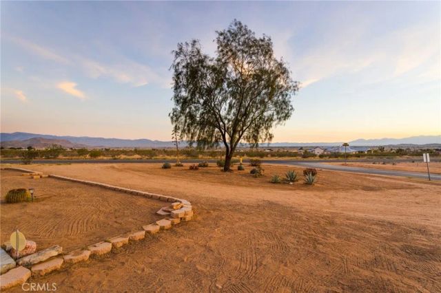 16535 Candlewood, Apple Valley, CA 92307