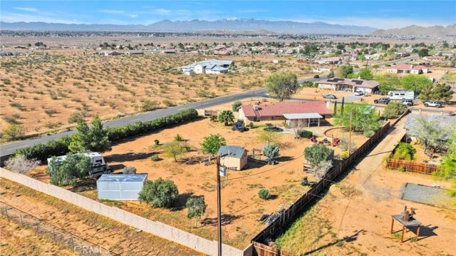 16535 Candlewood, Apple Valley, CA 92307