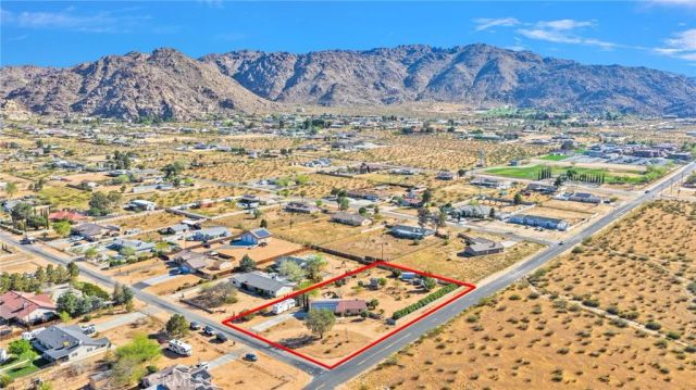 16535 Candlewood, Apple Valley, CA 92307