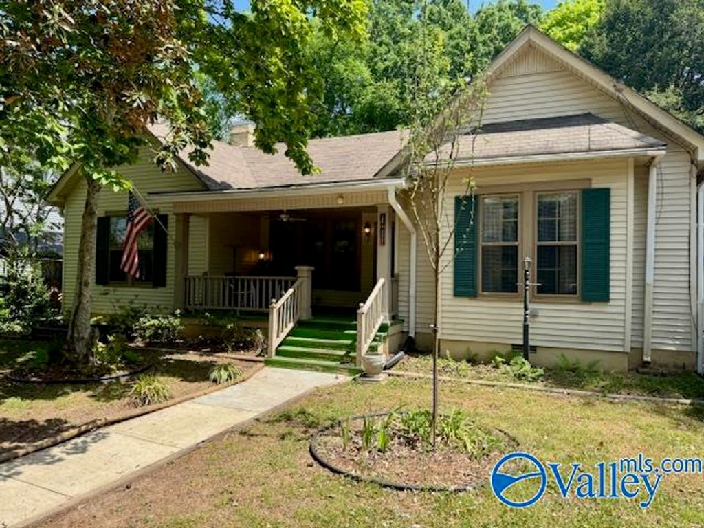 207 East Street, Athens, AL 35611