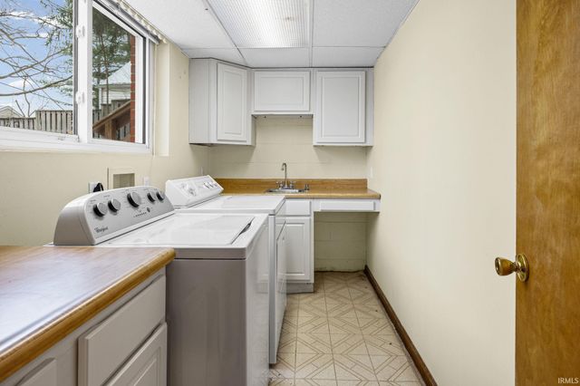 327 Forest Hill Drive, West Lafayette, IN 47906