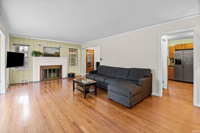 327 Forest Hill Drive, West Lafayette, IN 47906