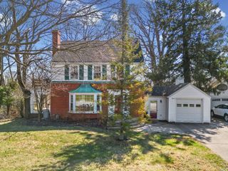 327 Forest Hill Drive, West Lafayette, IN 47906