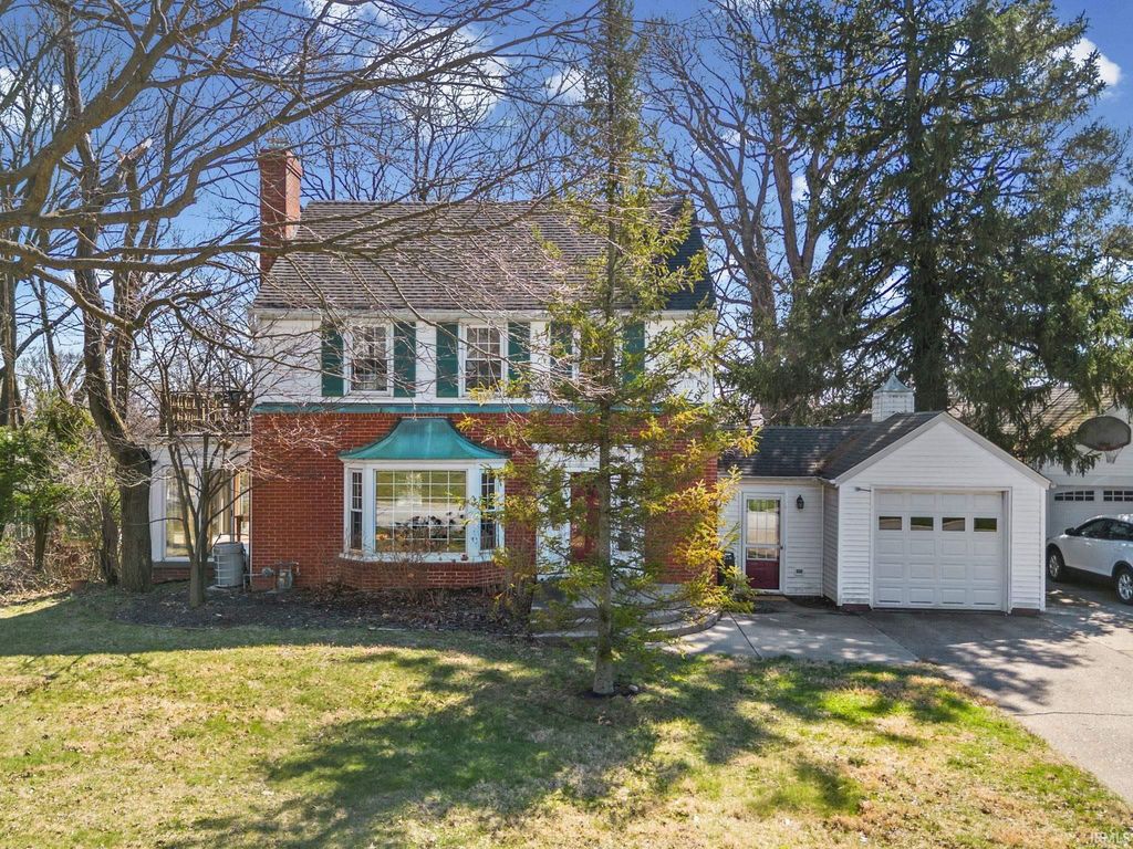 327 Forest Hill Drive, West Lafayette, IN 47906