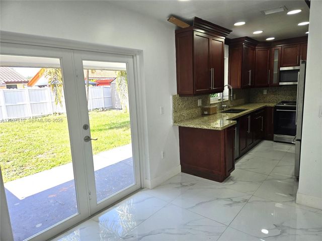 13520 SW 64th Lane 13522, Miami, FL 33183