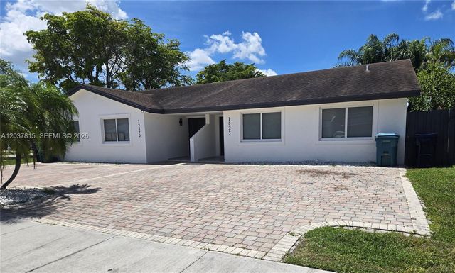 13520 SW 64th Lane 13522, Miami, FL 33183