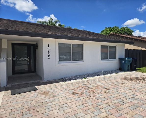 13520 SW 64th Lane 13522, Miami, FL 33183