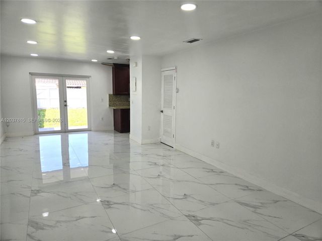 13520 SW 64th Lane 13522, Miami, FL 33183