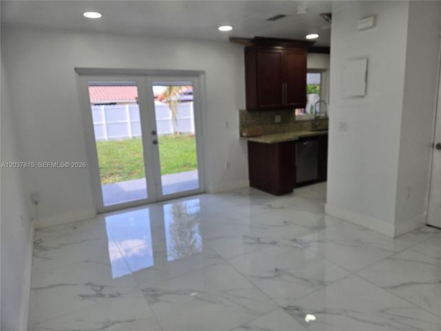 13520 SW 64th Lane 13522, Miami, FL 33183