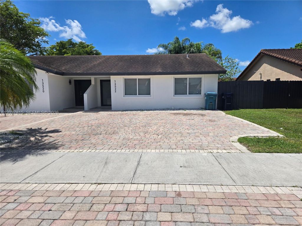 13520 SW 64th Lane 13522, Miami, FL 33183