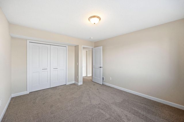 1320 136th Circle E, Rosemount, MN 55068