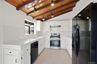 1041 W Wilson, Costa Mesa, CA 92627